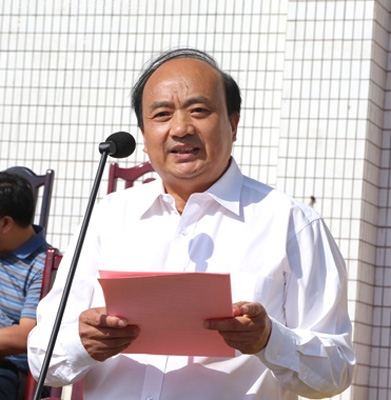 2012级学生军训阅兵式暨总结表彰大会隆重举